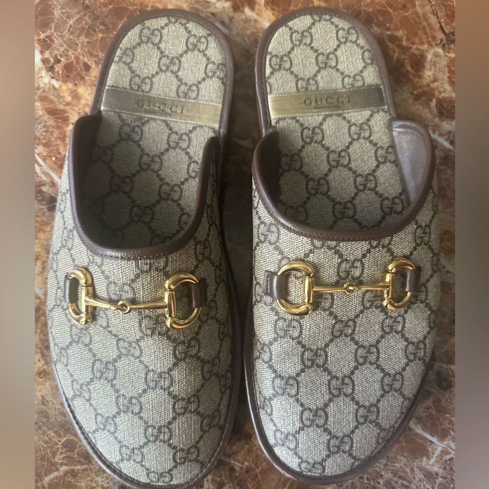 Gucci's sandals